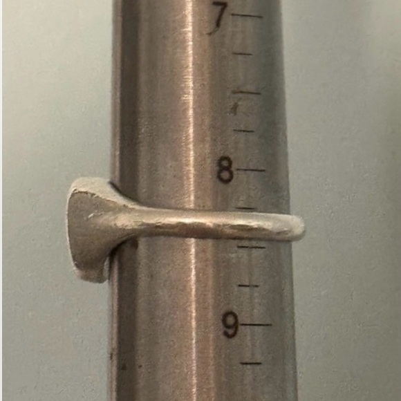 Tiffany & Co. Silver Heart Ring with Blue Pouch - Picture 7 of 9